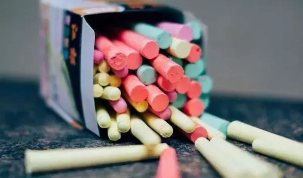 教師節|師恩難忘，石鼓牌酥薄月贈與恩師